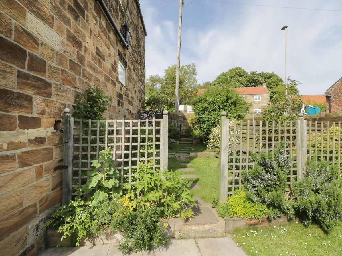 Mulgrave House Villa Hinderwell 0*,